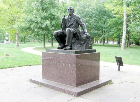 Albert Woolson monument